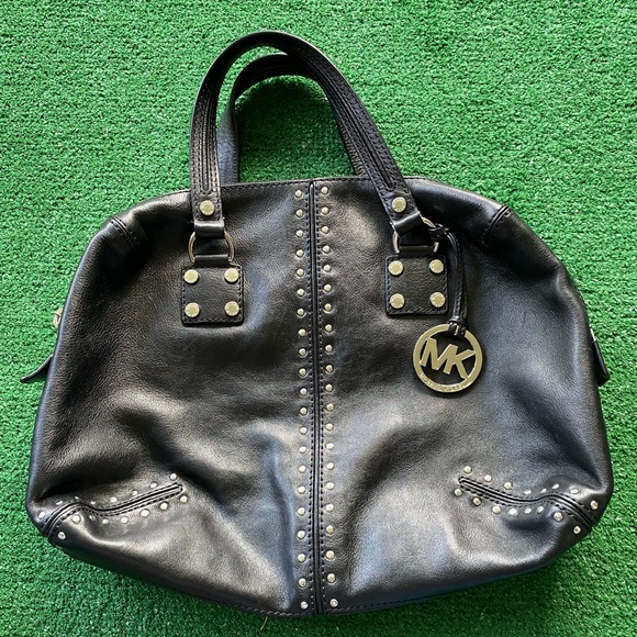 🎉🎉🎉HOST PICK 🎉🎉Authentic Michael Kors Bag | Michael Kors Bag | Black Bag | - Picture 4 of 16